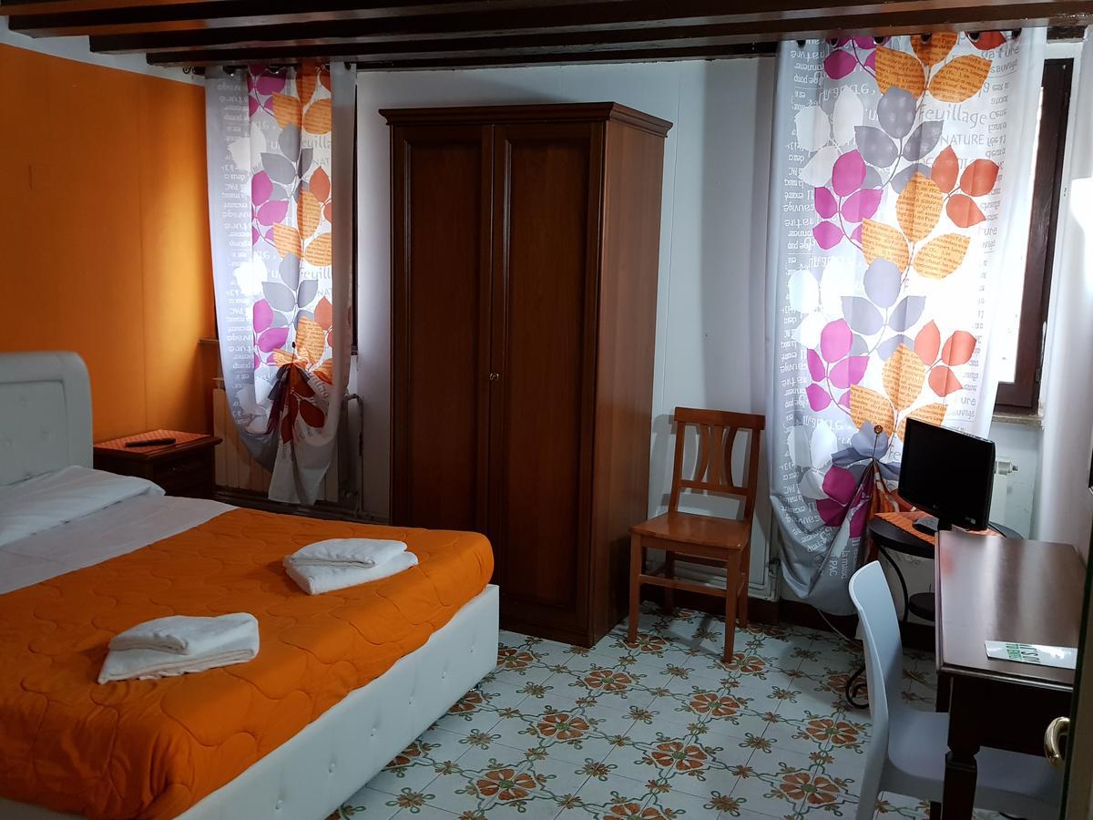 Ca' Del Sol Bed & Breakfast Venetië