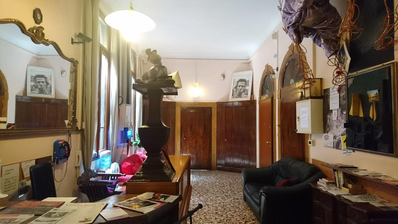 Youth Palace Auberge de jeunesse *