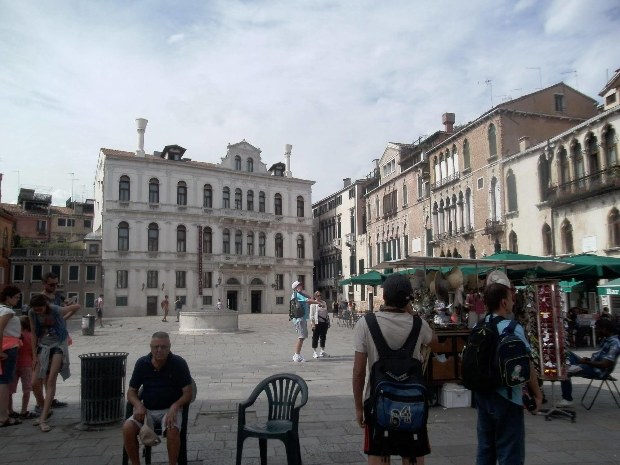 Sweet - Locazione Turistica Affittacamere 3*