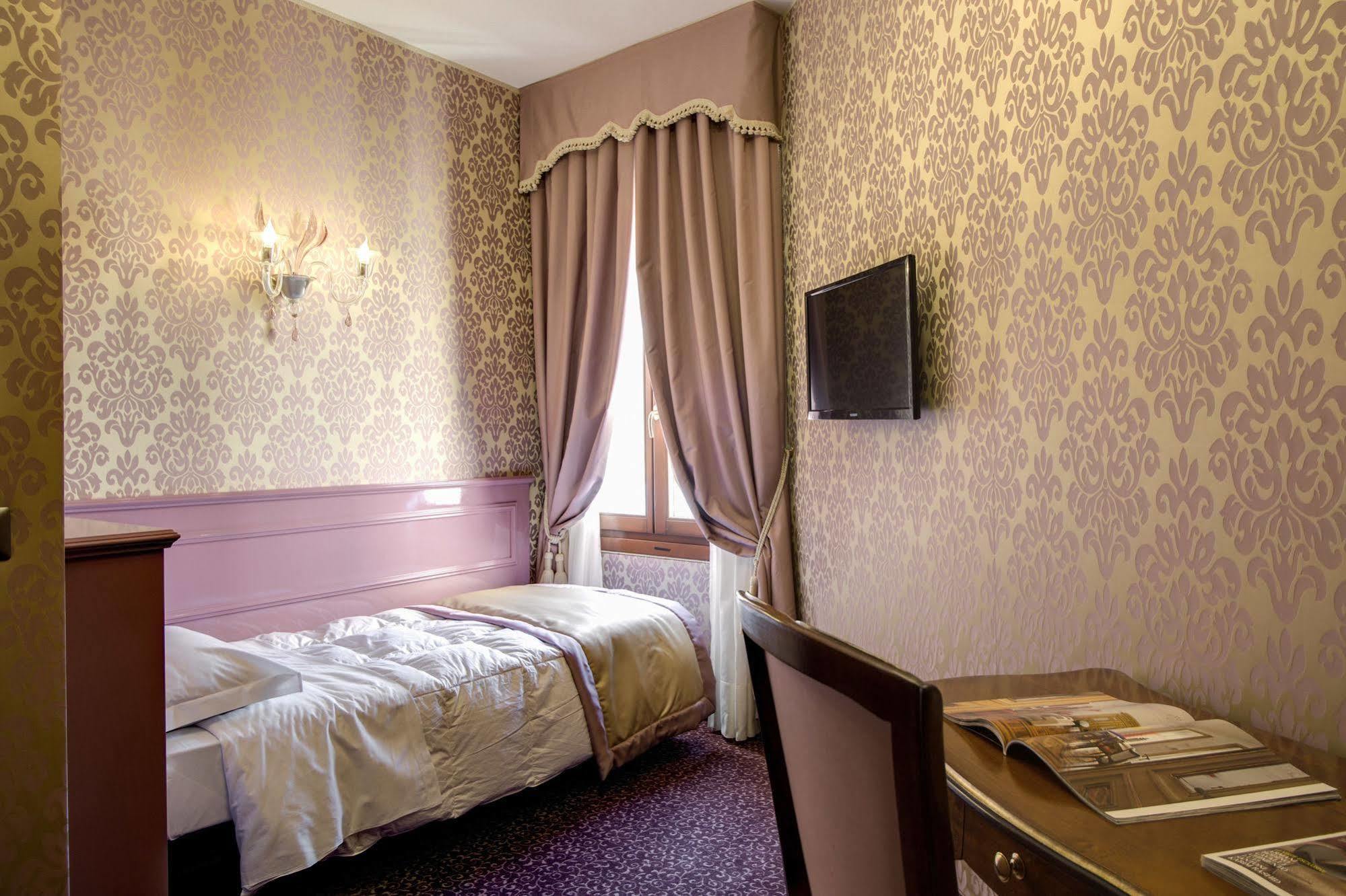 Domus Cavanis Hotel