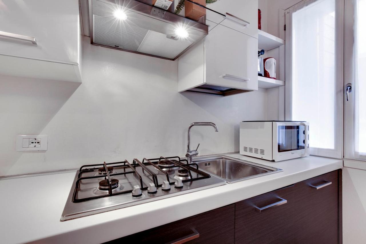 Charming Castello Apartments By Wonderful Italy * Venedig