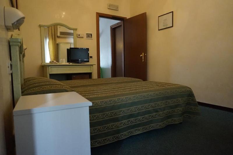 Hotel Universo & Nord 3*
