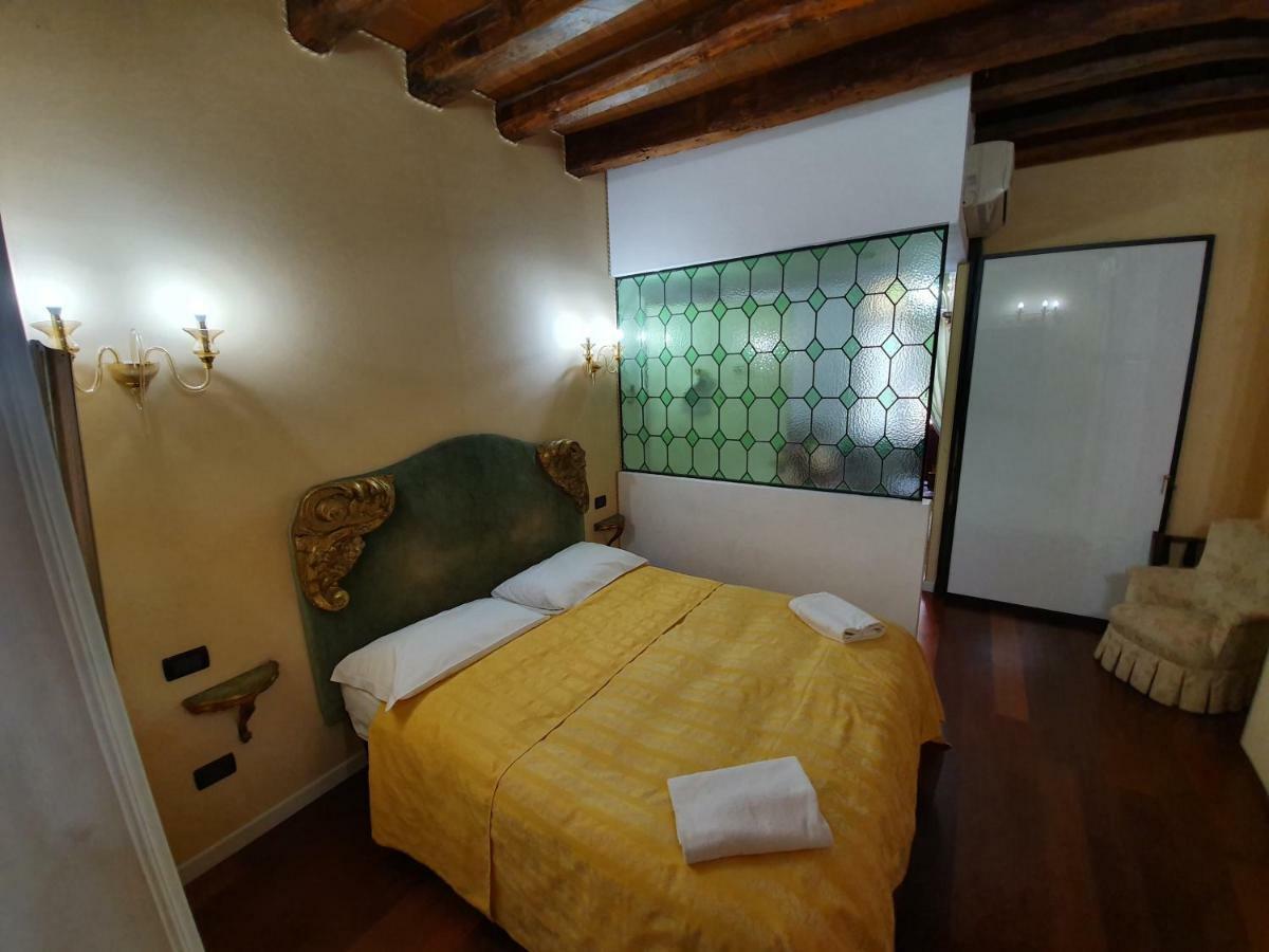 Guest house Alloggi Rivetta 2*