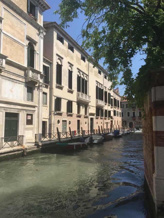 Appartamento Exquisite Pied-a-terre With Balcony