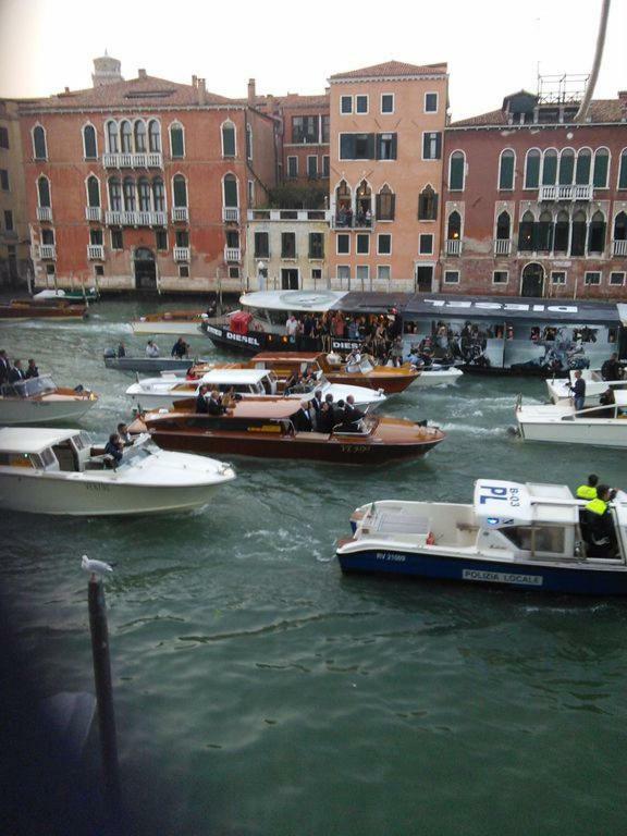 Honeymoon On Grand Canal Gasthuis