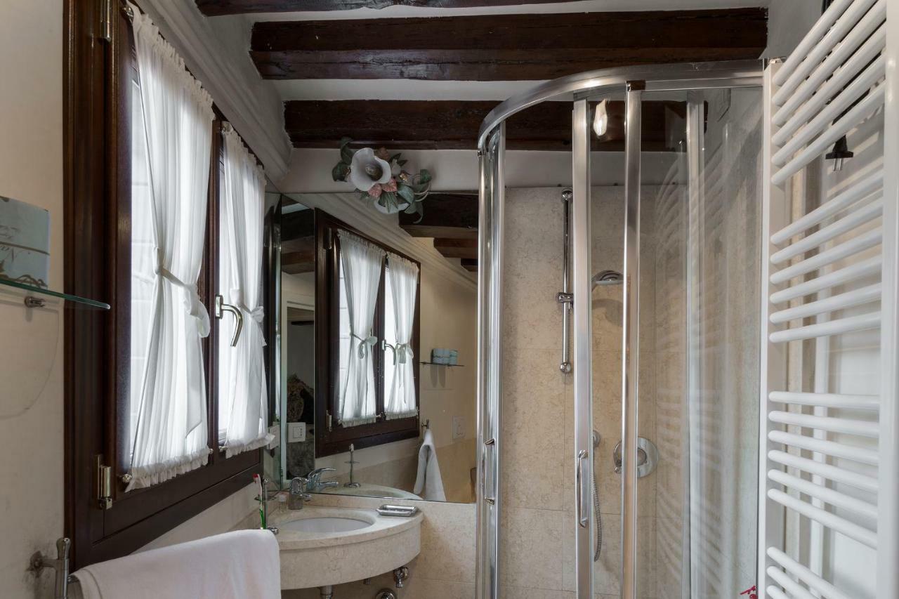Luxury And Romantic Secret Escape In Venice! Appartement *