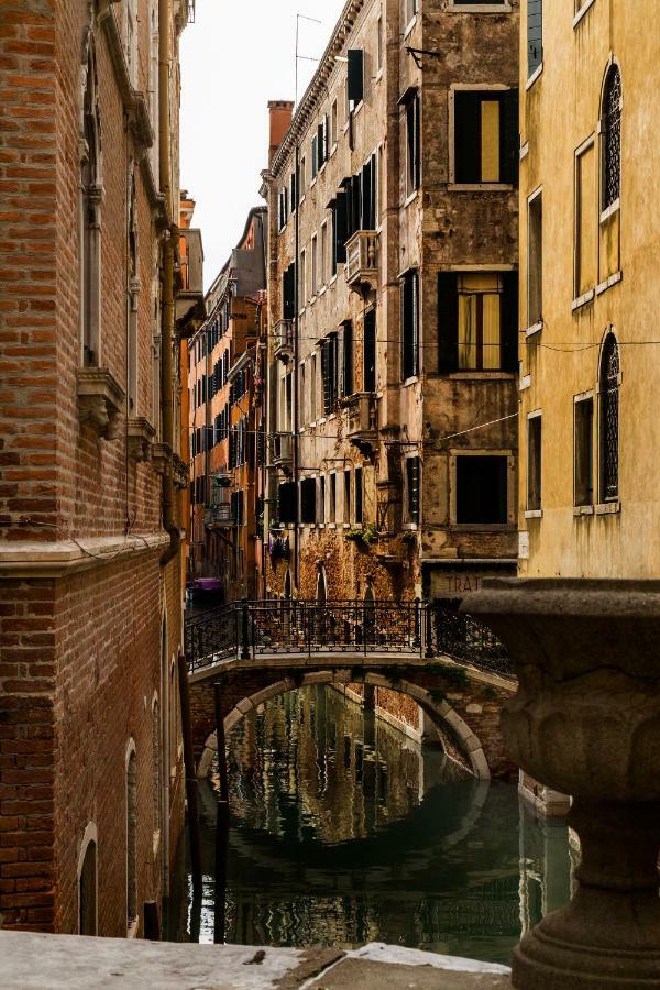 Luxury And Romantic Secret Escape In Venice! Venise