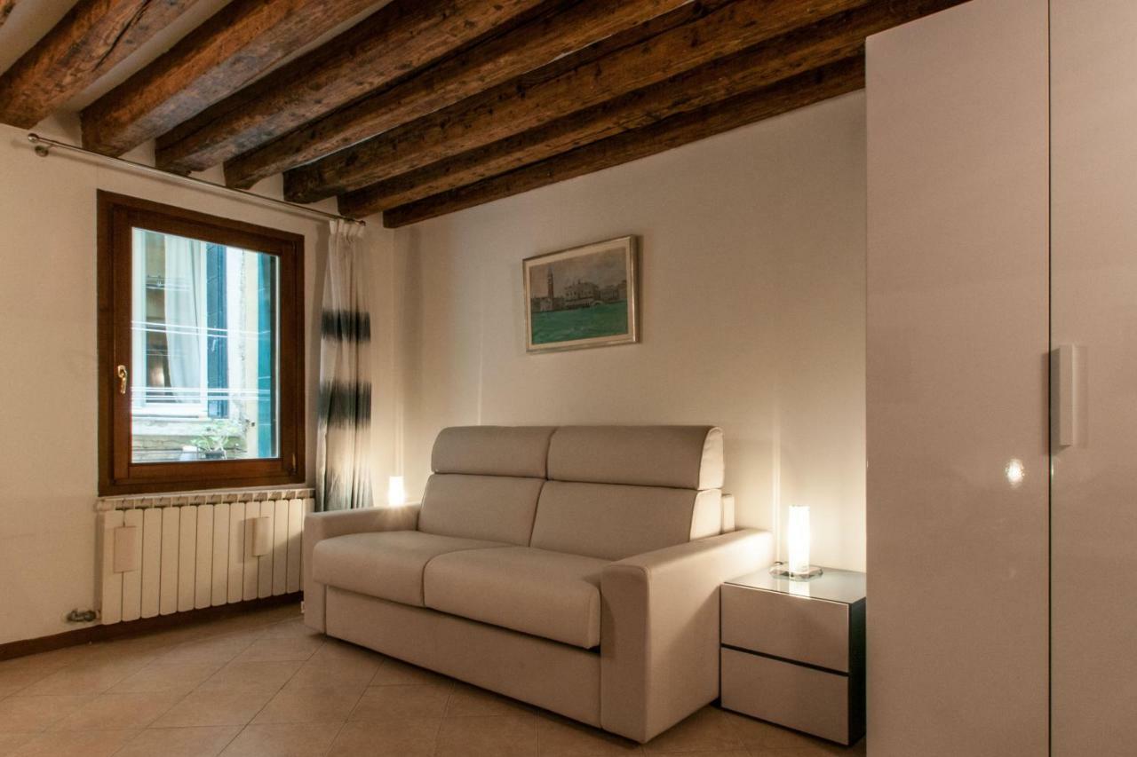 Ca'giustinian Apartment