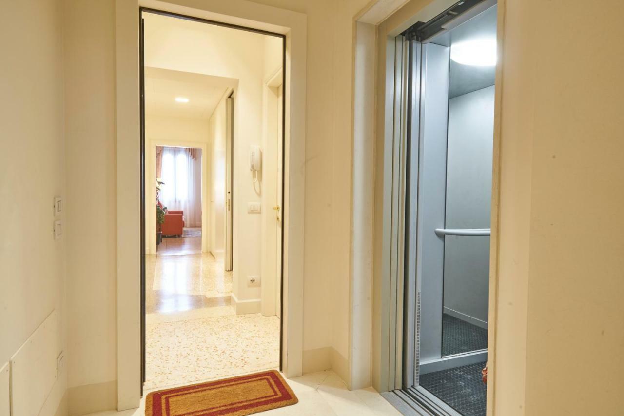 Ferienhaus Charming On Grand Canal *