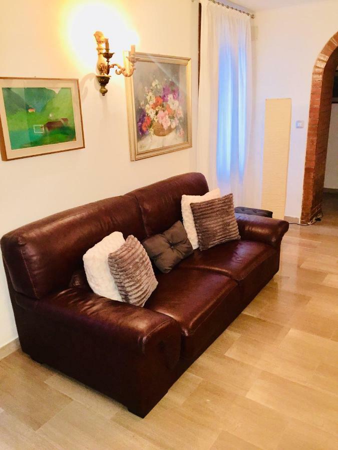Ca'tronconi Ai Frari Appartement