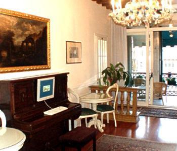 Ovidius Hotel