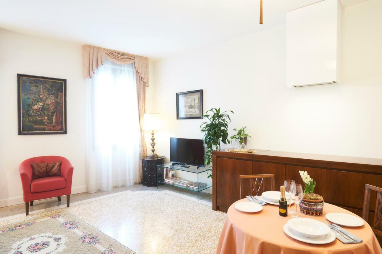 Charming On Grand Canal Ferienhaus *